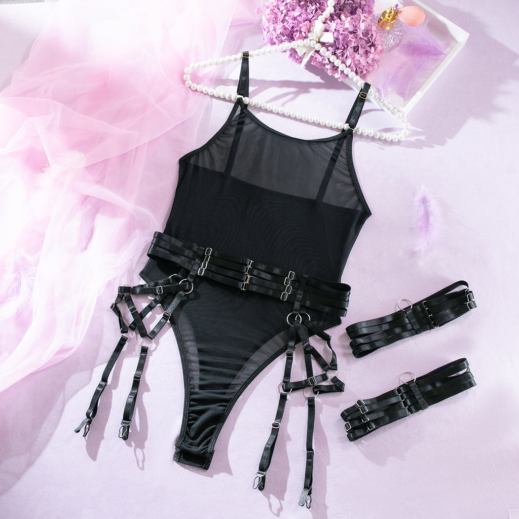 Body Valentina Preto NuAuge com mesh transparente, alças reguláveis, cinta-liga integrada e ligas ajustáveis.