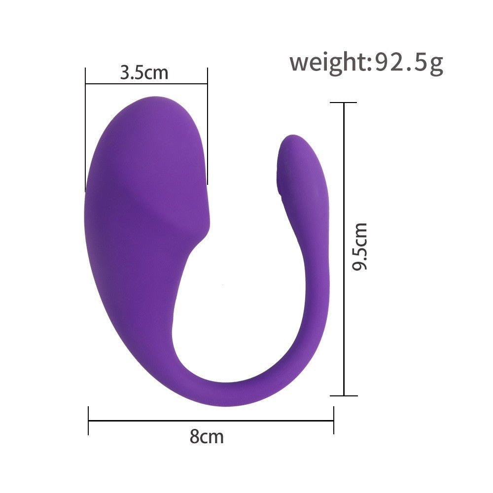 Massageador Plaisir Roxo, detalhe técnico wearable e discreto. Design ergonômico com controle via app, 9.5cm altura.