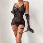 Camisola Estelar preta NuAuge de frente. Bojo com aro, alças reguláveis, paetês brilhantes e luvas longas. Cintura modelador.
